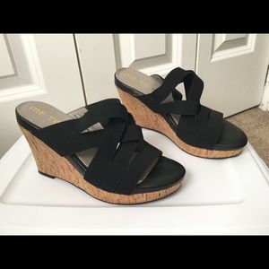 Black strappy wedge heel